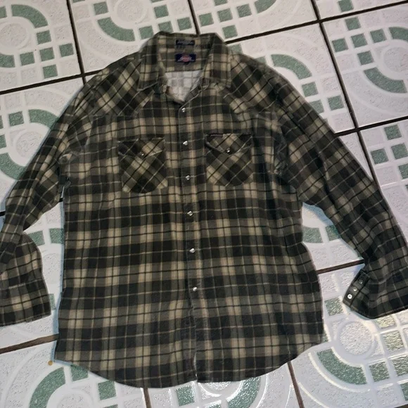 Men long sleeve flannel shirt - Picture 2 of 4